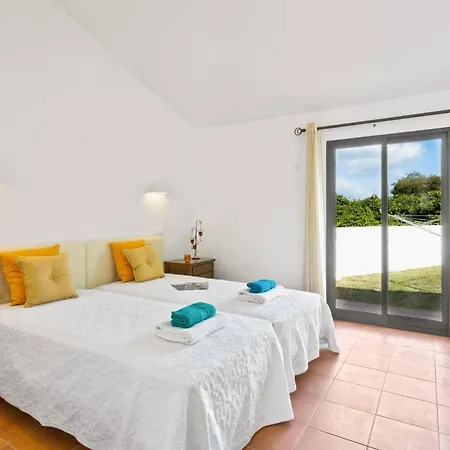 Aveiros By * Albufeira